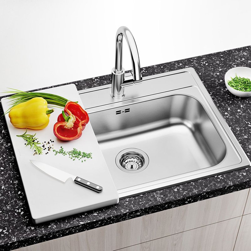 Смеситель MIDA хром BLANCO (517742) Смеситель MIDA хром BLANCO (517742)