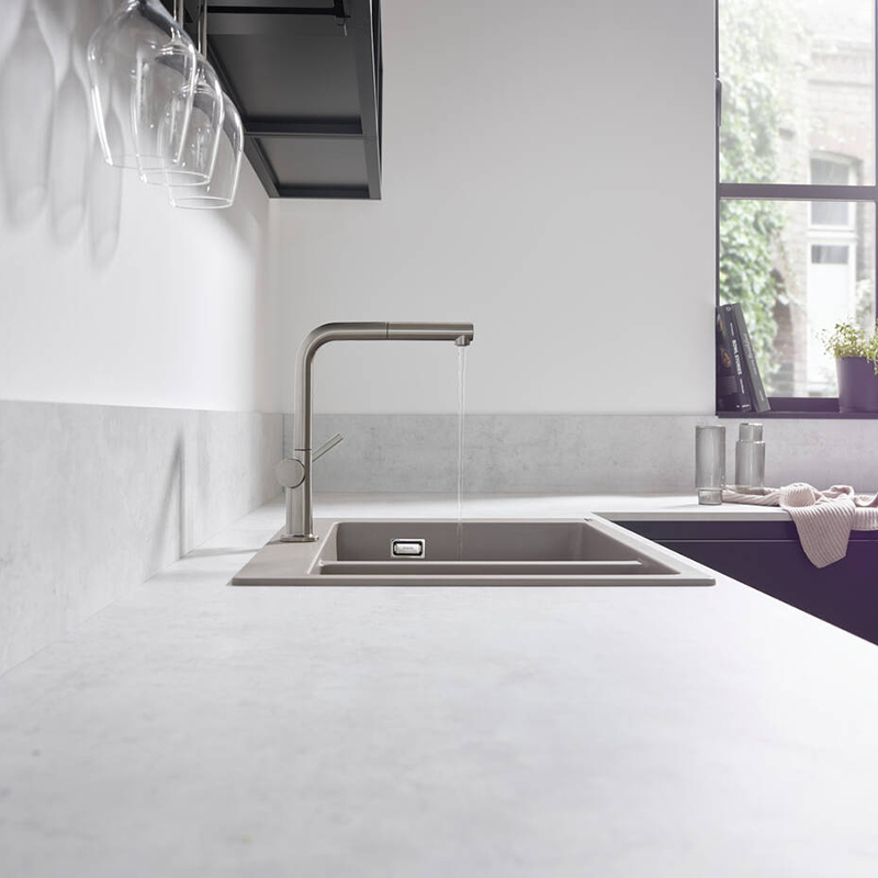 Смеситель для кухни Talis M54 KM270 (в/ш) сталь Hansgrohe (72808800) Смеситель для кухни Talis M54 KM270 (в/ш) сталь Hansgrohe (72808800)