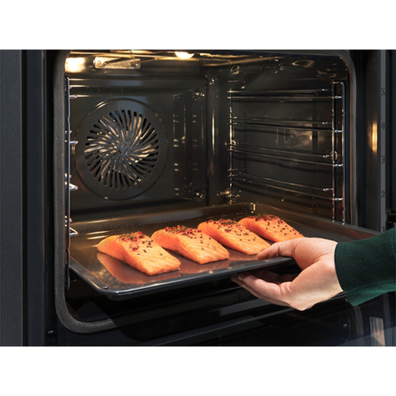Духова шафа електрична EOB8S39WZ чорний Electrolux