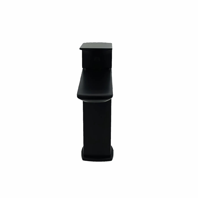 Змішувач Logic 17101 Black Fabiano Змішувач Logic 17101 Black Fabiano