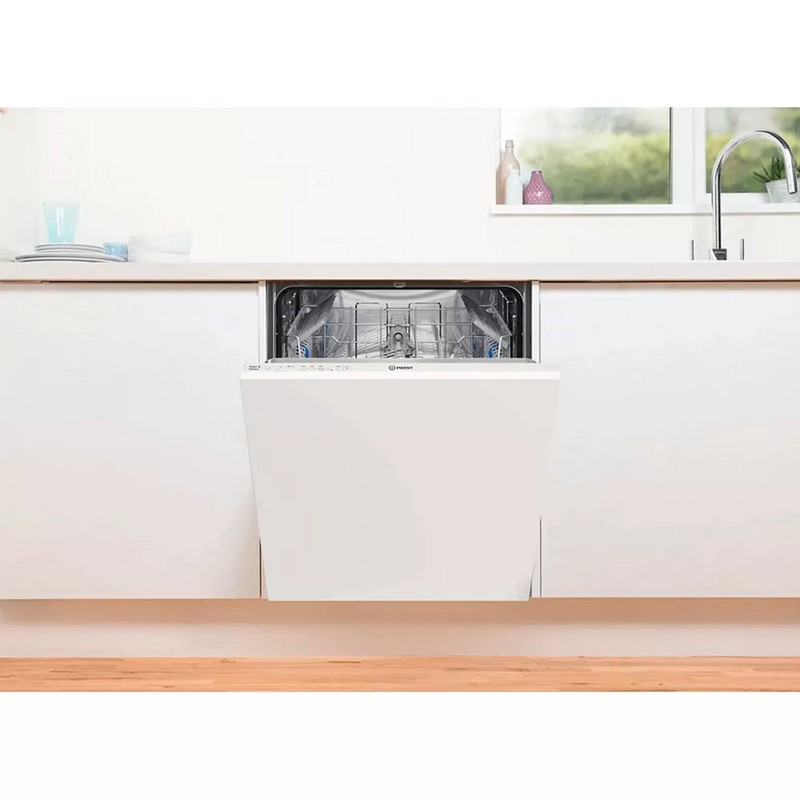 Посудомийна машина вбудована 60см D2I HL326 біла Indesit