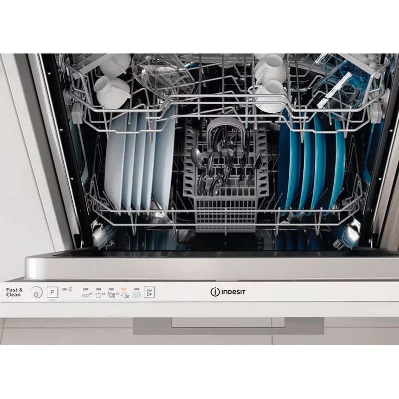 Посудомийна машина вбудована 60см D2I HL326 біла Indesit