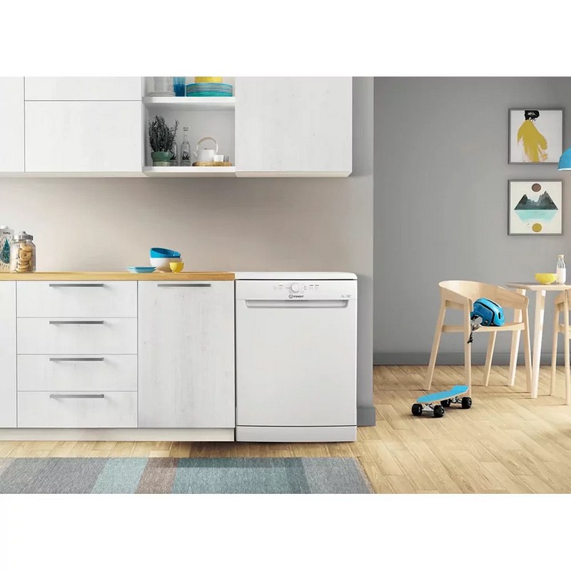 Посудомийна машина 60см D2F HK26 біла Indesit