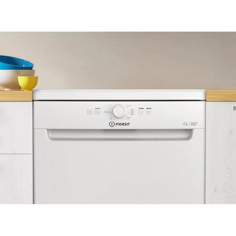 Посудомийна машина 60см D2F HK26 біла Indesit