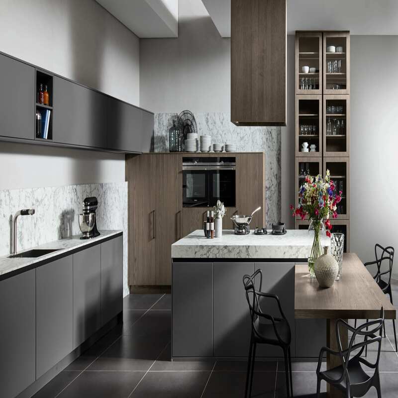 Панель RAUVISIО Сrystal 2106L Графит ГЛЯНЕЦ Панель RAUVISIО Сrystal 2106L Графит ГЛЯНЕЦ