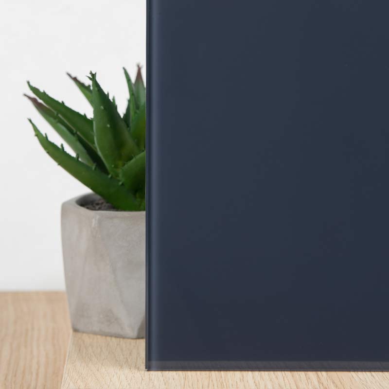 Скло Lacobel Authentic Anthracite 7016 (AGC) 4 мм Скло Lacobel Authentic Anthracite 7016 (AGC) 4 мм