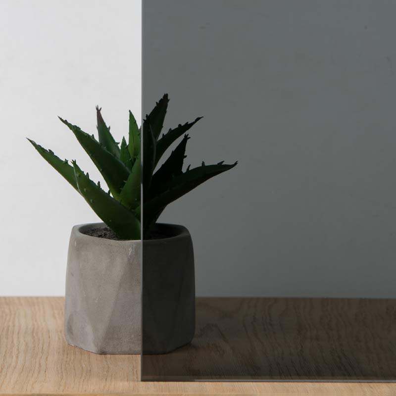 Стекло Planibel Dark Grey 4мм (AGC)