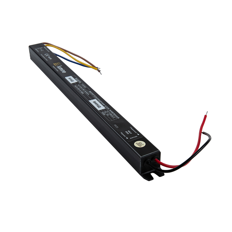 Блок питания SLIM, 12-60-IP65-3Y, метал. корпус Блок питания SLIM, 12-60-IP65-3Y, метал. корпус